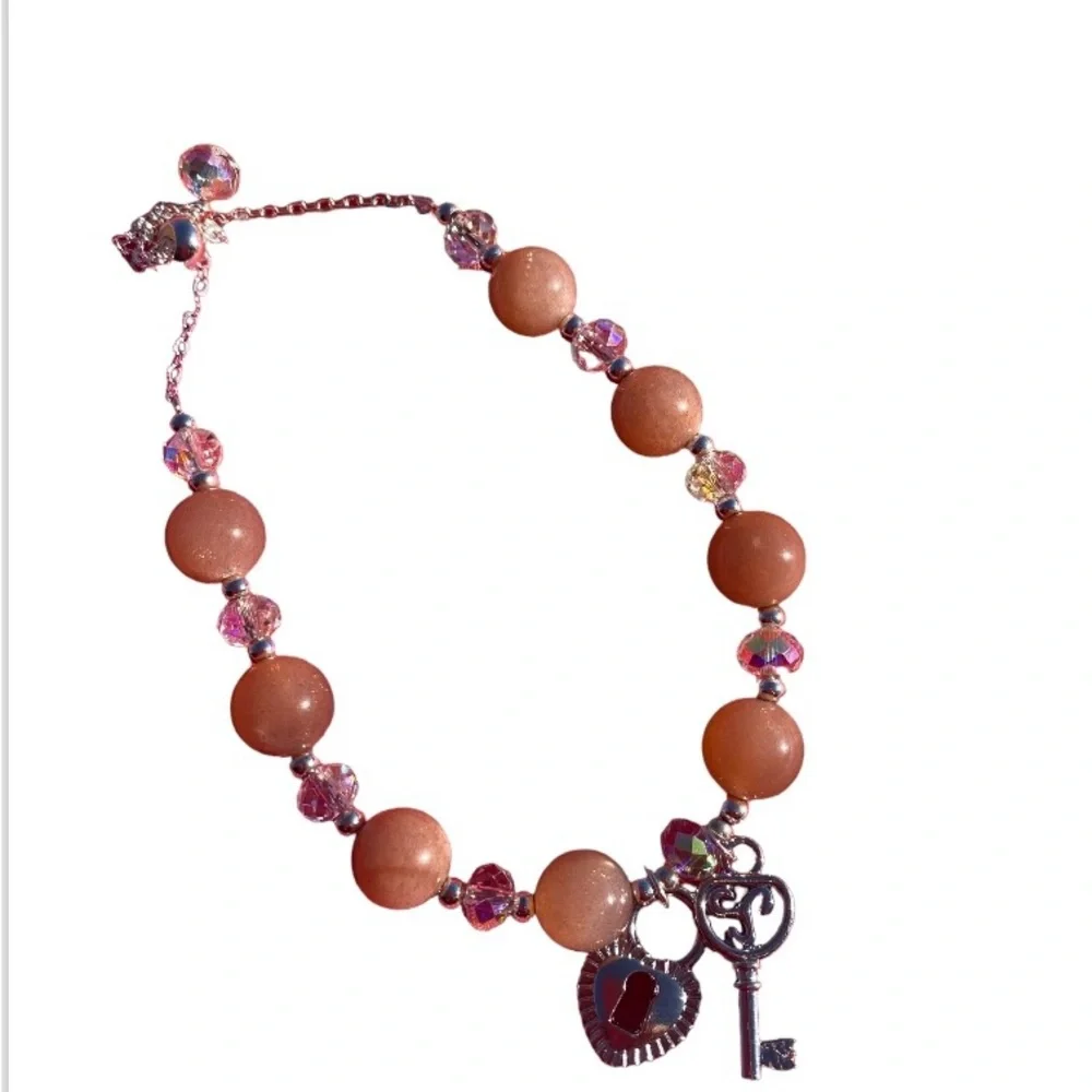 Peach moonstone charm bracelet - Picture 2 of 2